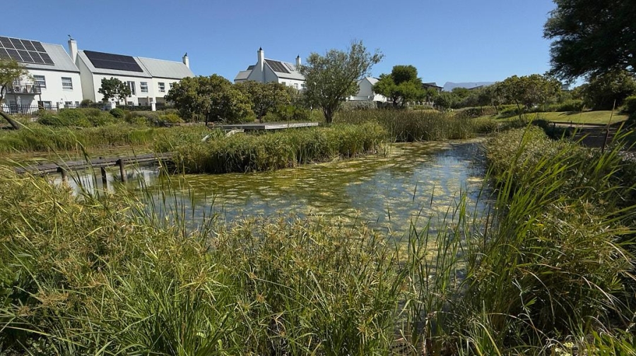 2 Bedroom Property for Sale in Royal Ascot Western Cape